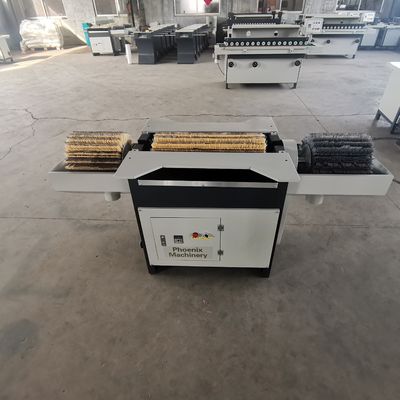 Machine voor het snijden met een borstel van massief hout voor de deur van meubels en kasten