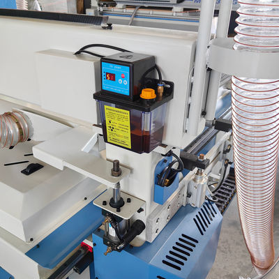 Productie-aanleg Multi-Blade Houtzaag Snijmachine met 3-assige CNC Hout Router