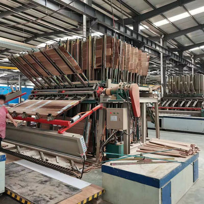 MY2600A-8 Houtbewerking Massivhout Block Board Pneumatische Hydraulische Rotary Clamp Pressing Machine