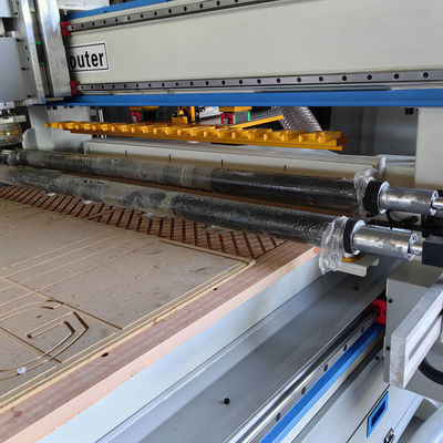 CNC-router 1300 2500 Kasten maken Hout Snijwerk 3 Assen Machine voor professionals