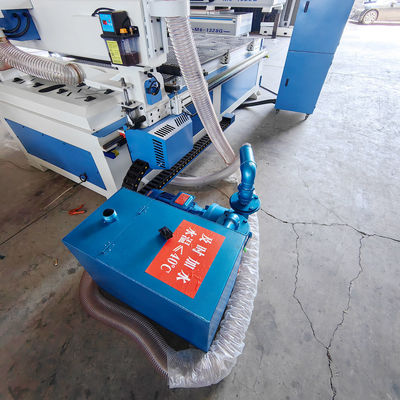 Hoogprecisie 4-assige 3-assige houten CNC-routermachine voor het snijden, graveren, boren
