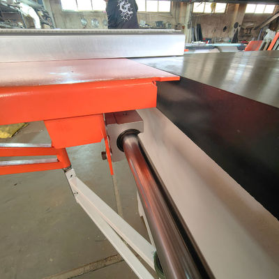 Schuiftafel Schommelhoek Circulaire Zaag voor 45 graden Neiging 850*2800*1500mm