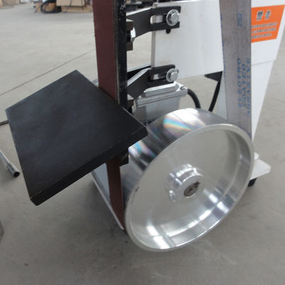 Arc Welding Seam Sanding met PMS1200 Vertical Plane Sanding Machine en Sanding Belt