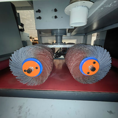 Automatische metaaldeburring voor het afronden van randen en het verwijderen van oxiden