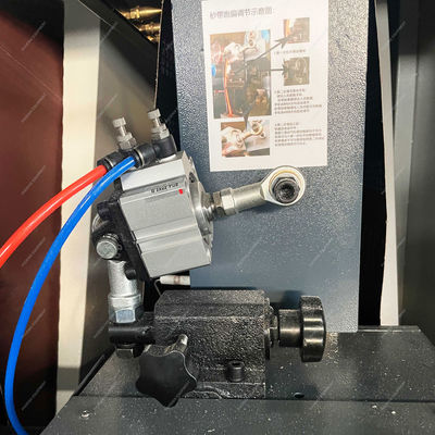 Metalen zandmachine voor het afpoeien en polijsten van ijzerplaten van roestvrij staal