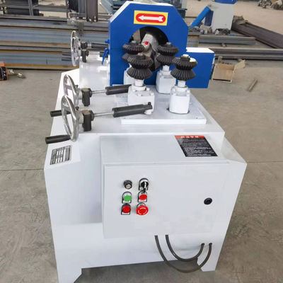 1.1KW voedingsmotor MC90100B trappengordel Ronde staaf verwerkingsmachine voor de productie