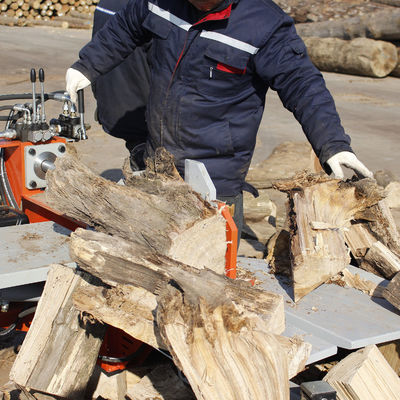 Houten beugel aanvaardbaar OEM Horizontale 28T log hout splitsing machine voor huishouden