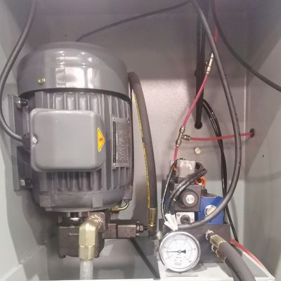 Automatische CNC-slijpmachine voor het slijpen van cirkelzaagbladen van legeringen voor het slijpen van de bovenkant en de zijkant