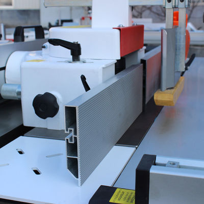 30 mm standaard schachtdiameter multifunctionele C300 houtbewerking geïntegreerde universele machine