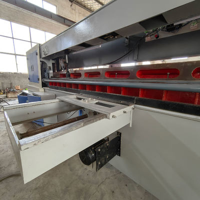 Elektrische houtbewerkingsfolieer knipmachine MJB318 4600*1380*1900mm Werkgrootte