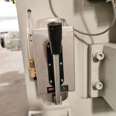 15.57kw Totaal vermogen Totale snelheid Automatische planer MB450 voor zware dubbelzijdige planing