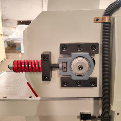 450 mm Max. Planeringsbreedte Dubbelzijdige planer voor houtbewerkingsapparatuur met hoge precisie