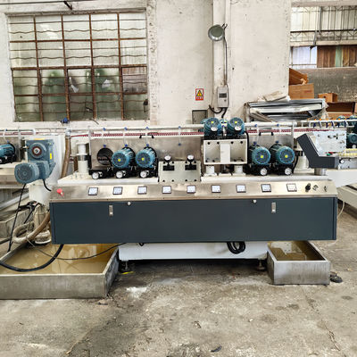 Spanning 380V/50Hz/3P Glass Double Edger Machine voor slijpen en polijsten bij 1-8m/min