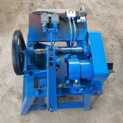 Circular Rod Tooth-Discharging Machine voor de vervaardiging van houten stok bezemhandvaten