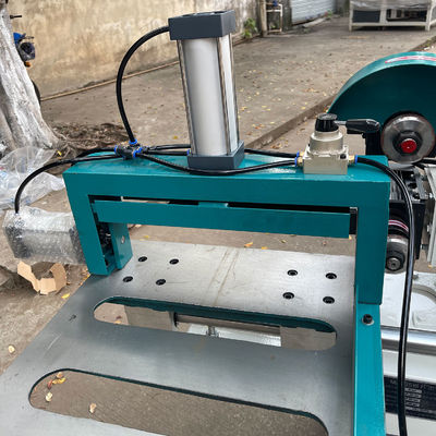 Dubbele baan met vijf zaagbladen Spanningsmachine voor houtbewerking Werktafel Grootte 700*550mm
