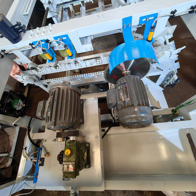 Aanpasbare 1200-1350mm Ronde houtstaaf eind draadvormende handgreep snijmachine