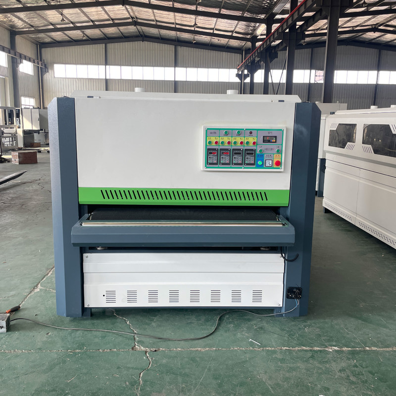 Houtmachine voor het slijpen en polijsten van hout PP1000-6S met 5 rolborstelsand
