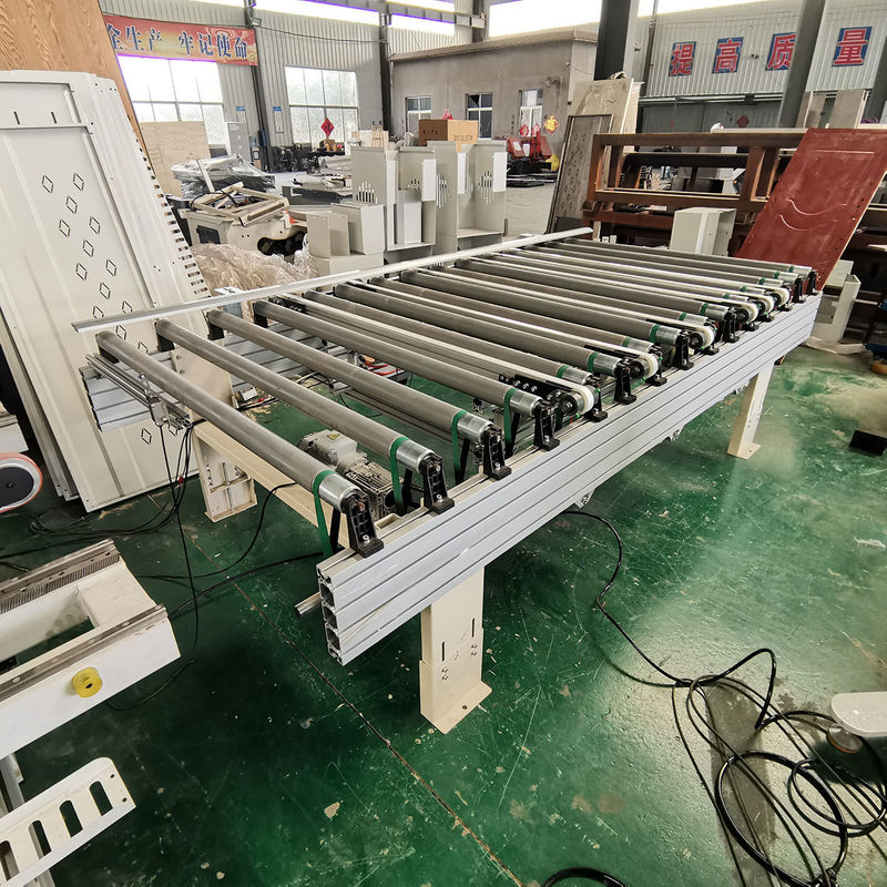 1300 mm Breedte Volledig automatisch Op maat gemaakte roestvrij staal Multi Roll Conveyor Line Assembly Line Conveyor