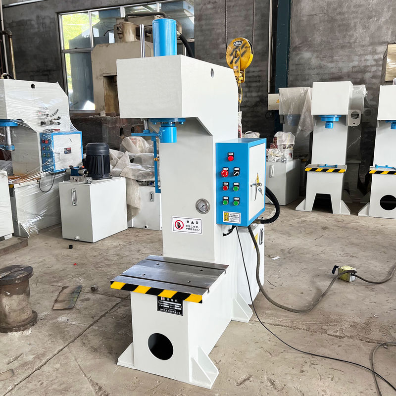 4kW Kleine 10 ton grote hydraulische persmachine met één arm voor het rechtzetten en steken