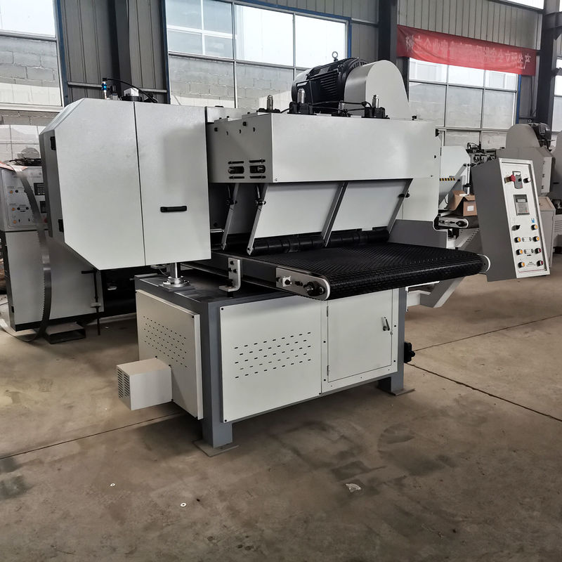 650 mm breedte zware horizontale bandzaagmachine met 18,5 kW zaagwiel motorvermogen