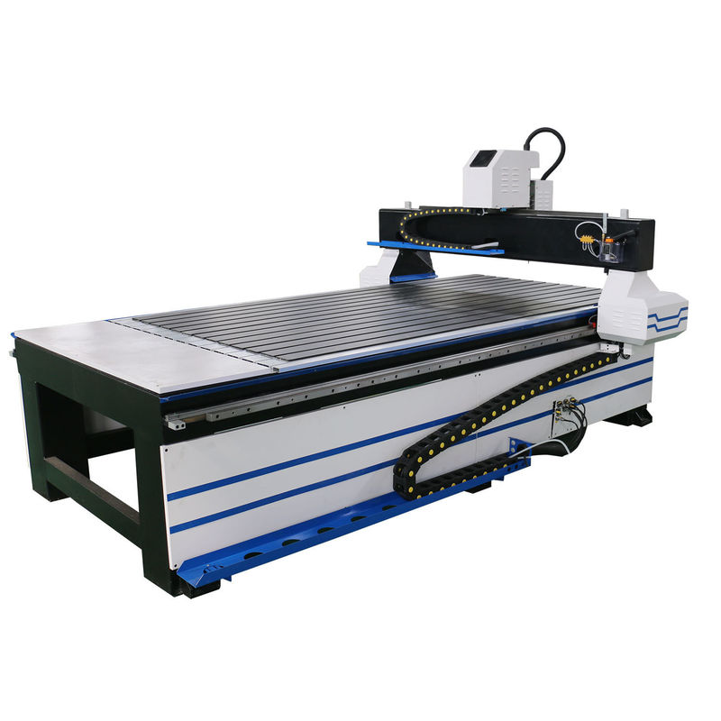 Professionele houtsnijwerk CNC-routermachine voor het maken van meubeldeuren 1300*2500mm