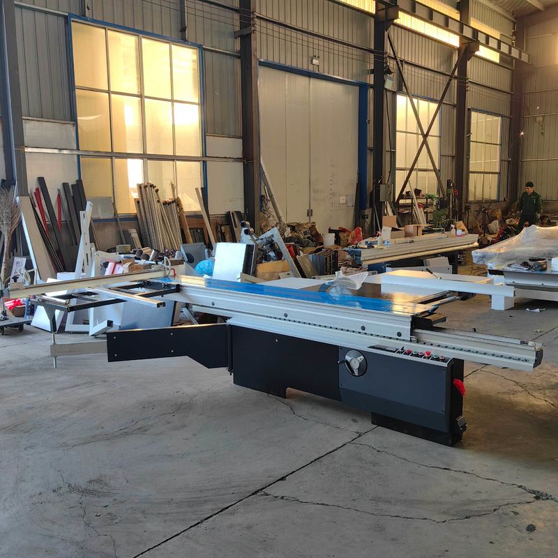 Horizontale zware precisiezaag voor houtbewerking Maximale snijlengte 3200 mm