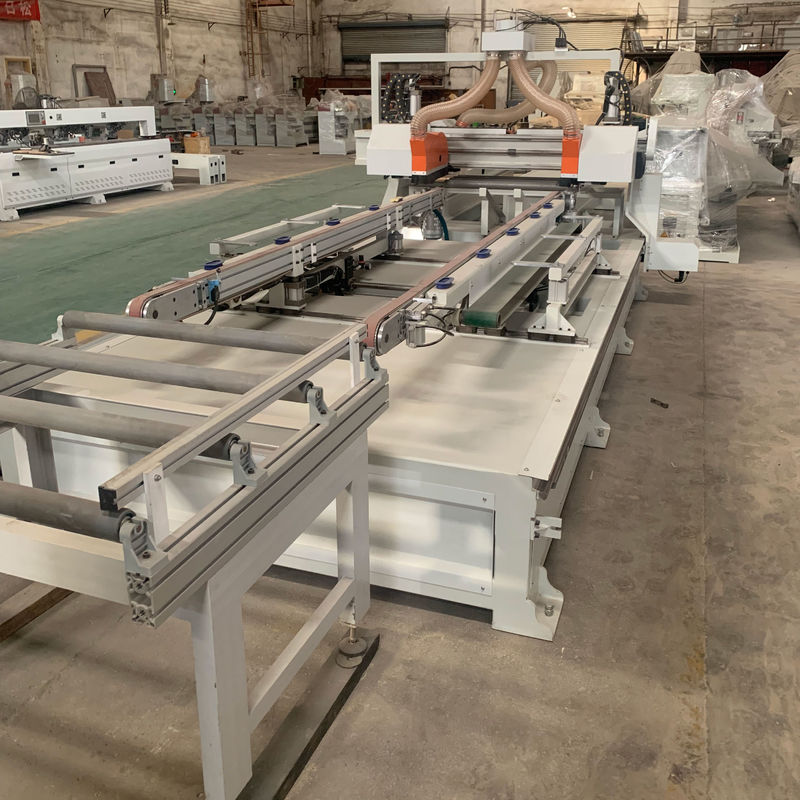 Vierzijdige snijzaag CNC-automatische houtbewerkingsmachine voor het snijden van houten panelen