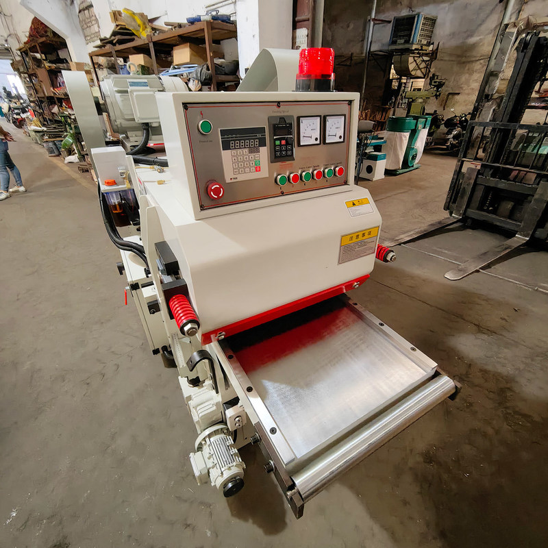 Double Side Planer Moulder MB450B voor massief hout en MDF Gewicht KG 2300 KG Zwaar werk
