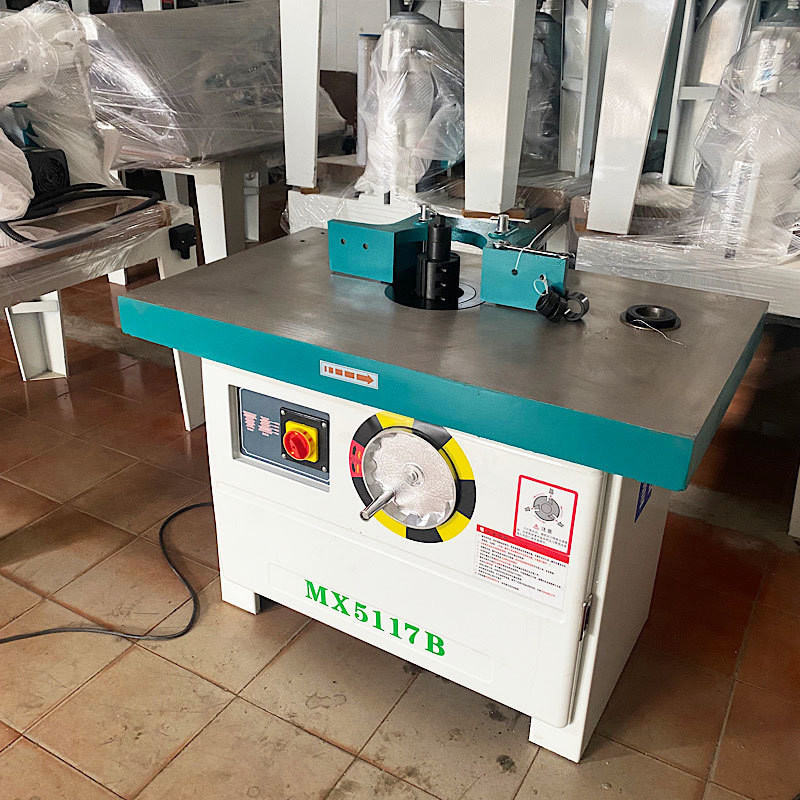 Maximale verwerkingsdikte 120 mm Verticale enkelkopspindelvormmachine