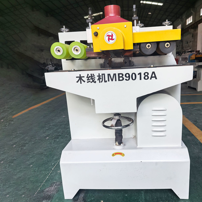 120 mm Max. Werkdikte Houtplaneroppervlak 180 mm Houtprofielen Lijngietmachine