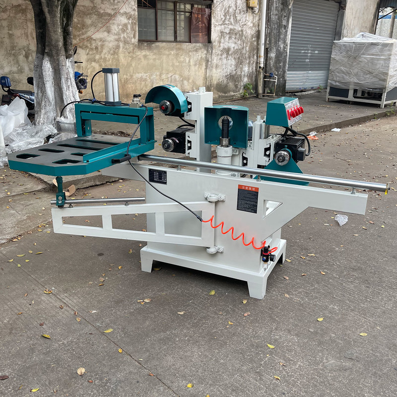 MJ105 Dubbelgeleidingsrail Vierkante houtmortisator met 5 zaagbladen 7,7kw Gewicht 380 kg